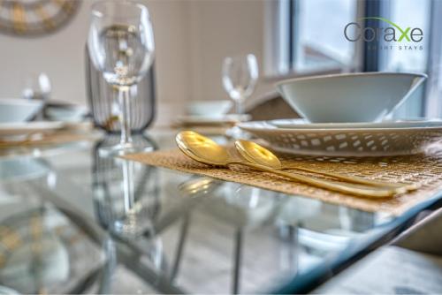 3 Bedroom Blissful Living for Contractors and Families by Coraxe Short Stays — 4-Star Luxury Hotel in Dudley, United Kingdom