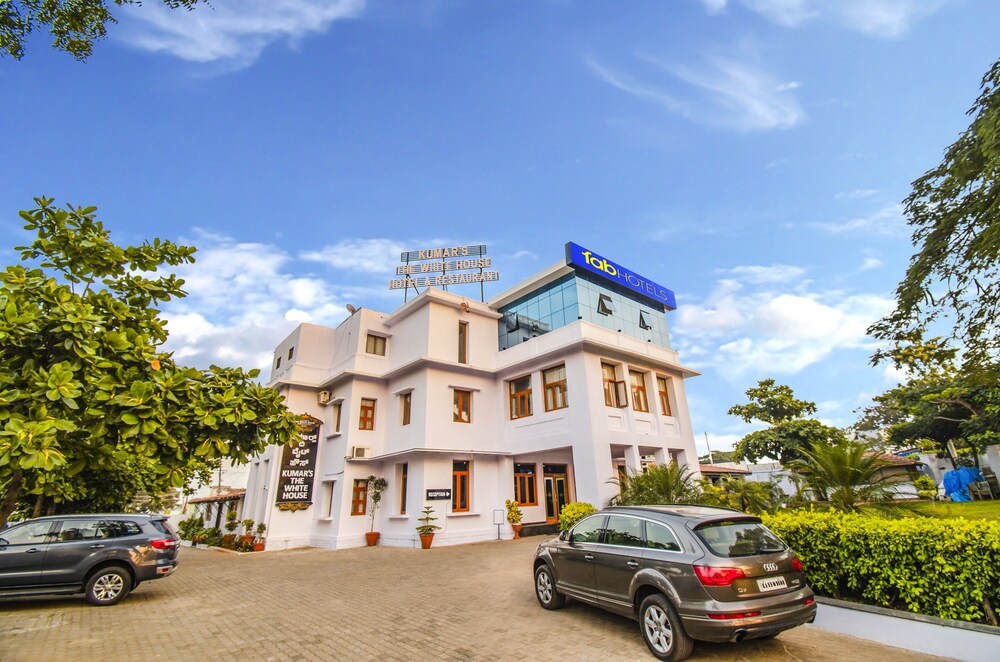 Kumar's White House Hotel - carbon neutral hotel in Mysore