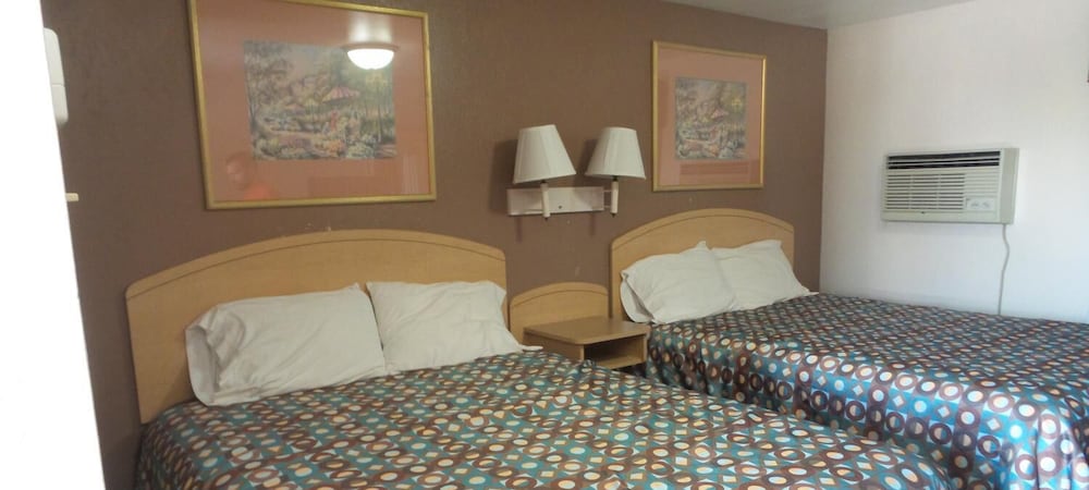River's Edge Motel - photo 8