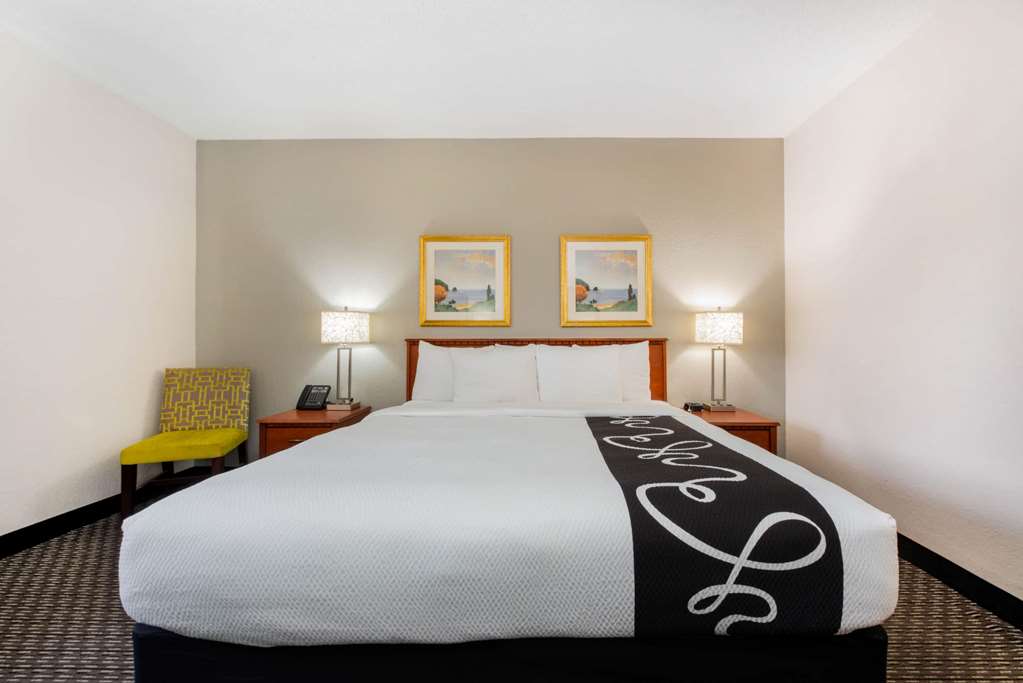 La Quinta Inn by Wyndham Ft. Lauderdale Tamarac East - photo 32