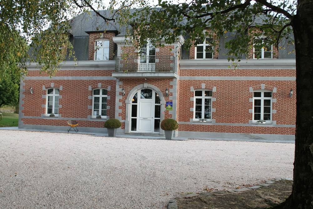 Hermitage Henry — hotel in Beaumont-Sur-Sarthe