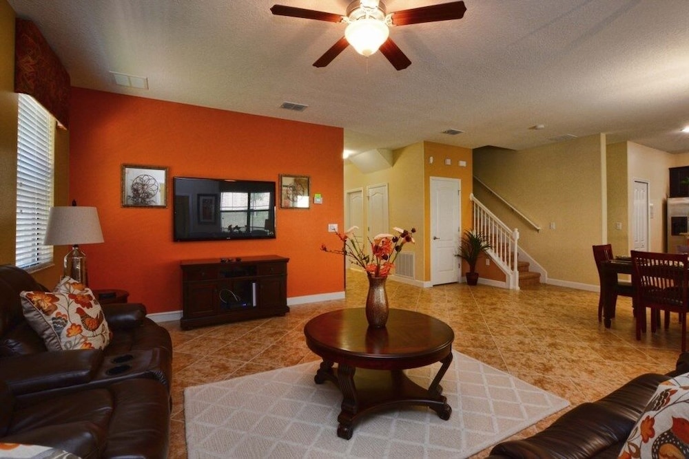 Resort Community Large Private Pool Free Wifi Game Room No Rear Neighbors 6 Bedroom Home by RedAwning - photo 18