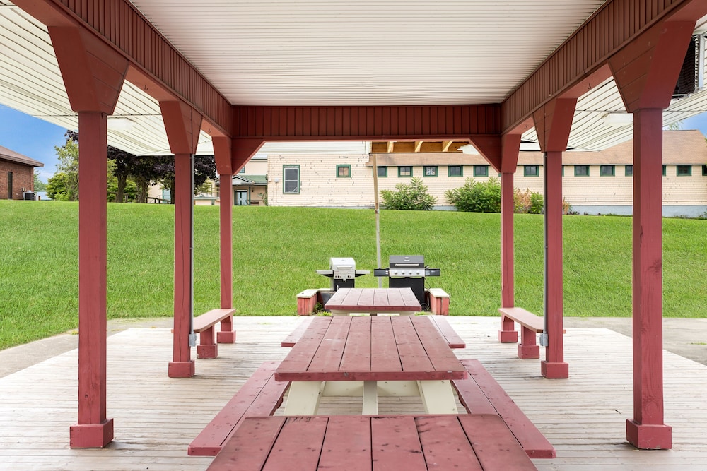 Malone Inn - photo 18