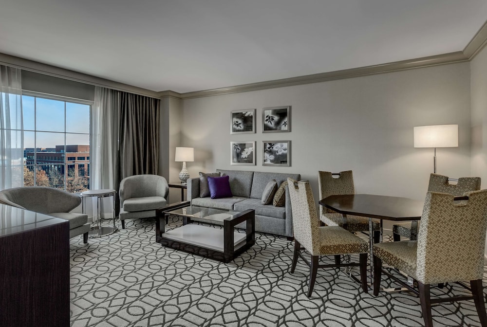 Hilton Columbus at Easton - photo 26