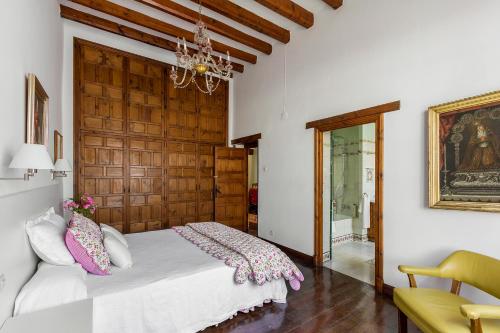 Veoapartment Casa Monsalves — 4-Star Luxury Hotel in Sevilla, Spain