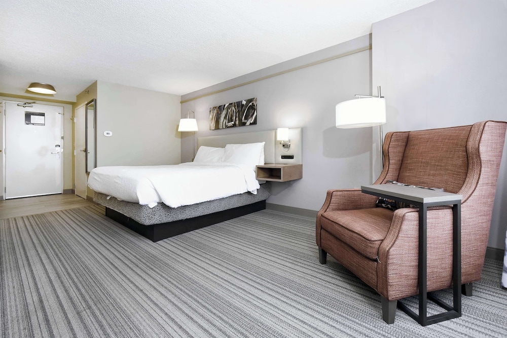 Hilton Garden Inn Saratoga Springs - photo 22