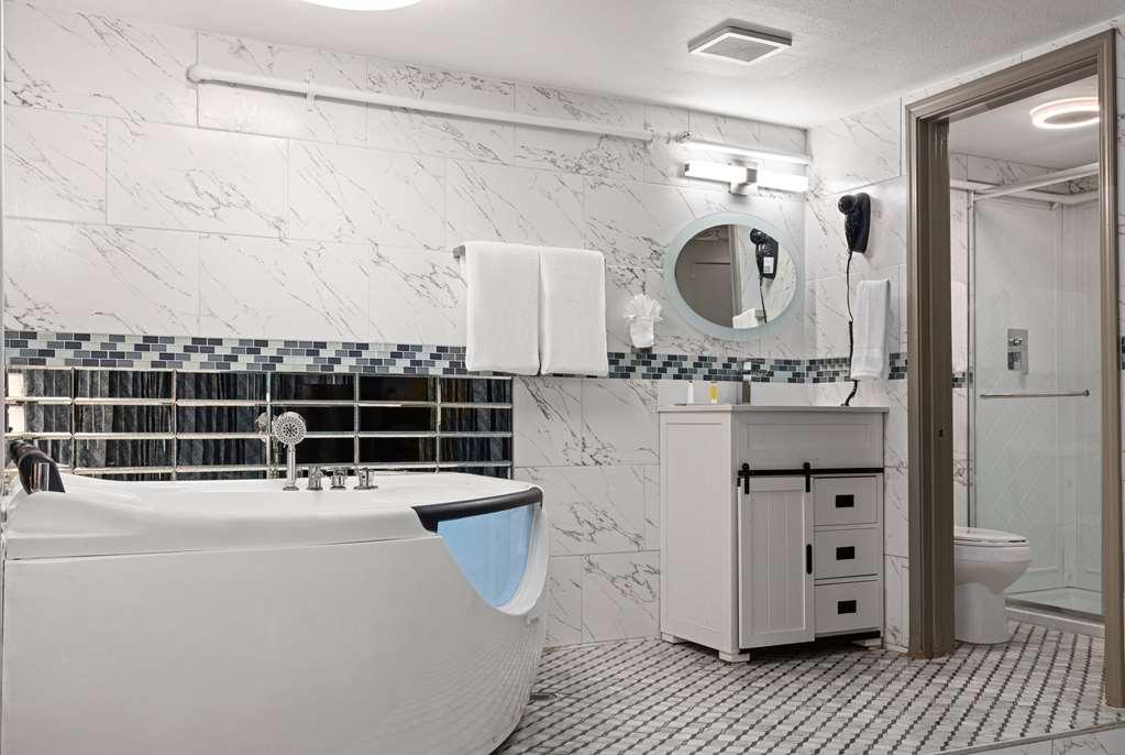 Days Inn by Wyndham Lakewood South Tacoma - photo 31