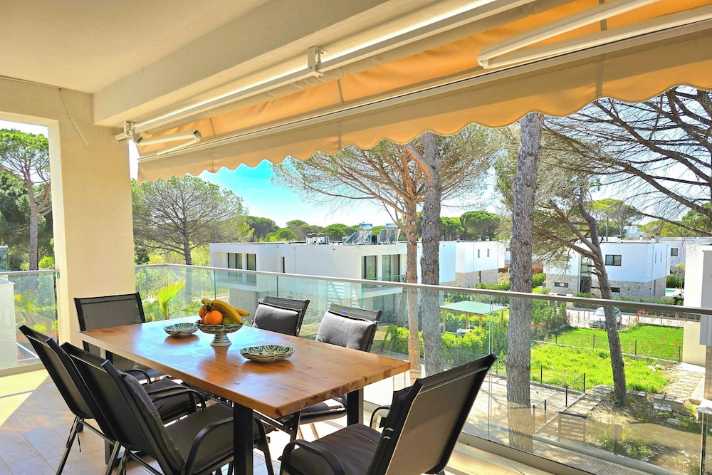 Cozy Apartment In San Pietro Resort Happy Rentals — Ishem