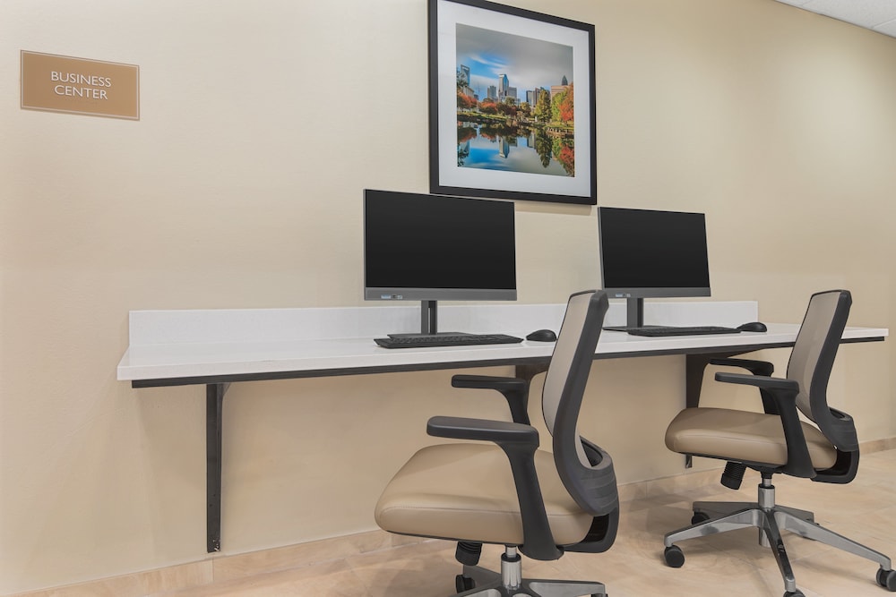 Candlewood Suites Charlotte Arrowood by IHG - photo 25