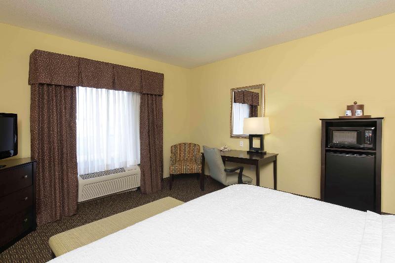 Hampton Inn & Suites Danville - photo 8