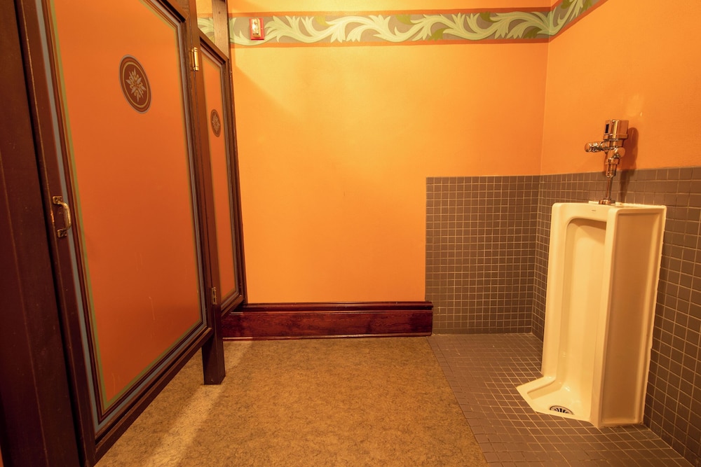 McMenamins Hotel Oregon - photo 12