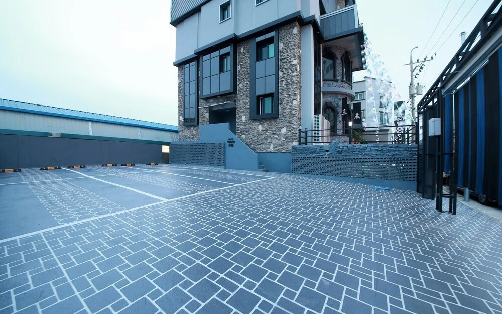 Jinju Hotel Vovo in Chinju, South Korea