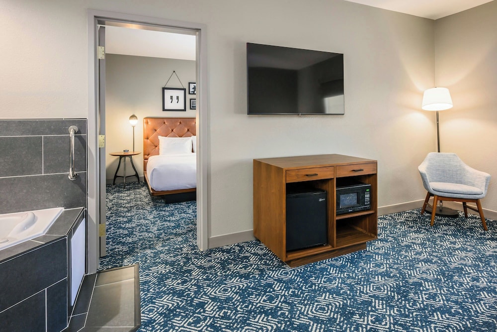 Four Points by Sheraton Bedford Manchester Airport - photo 36