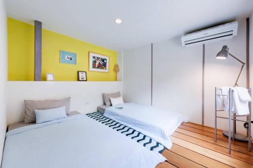 Non Inn The Diamond Artisan and Barber 4 Bedroom Riverside Retreat with King and Twin Rooms