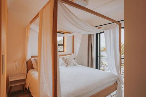 Calm Blouberg Beach Apt Gated & Lift Access