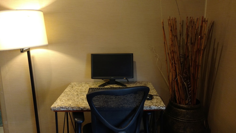 Quality Inn Denver Northeast Brighton - photo 36