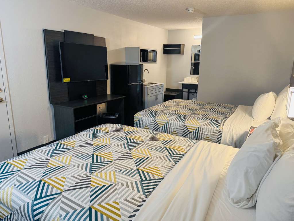 Motel 6 Detroit Southgate - photo 13