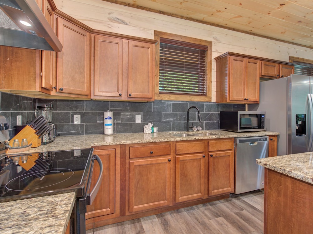 Three Little Bears by Smoky Cove Resort - photo 10