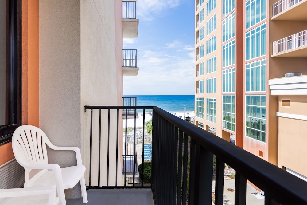 Hampton Inn & Suites Orange Beach Gulf Front - photo 34