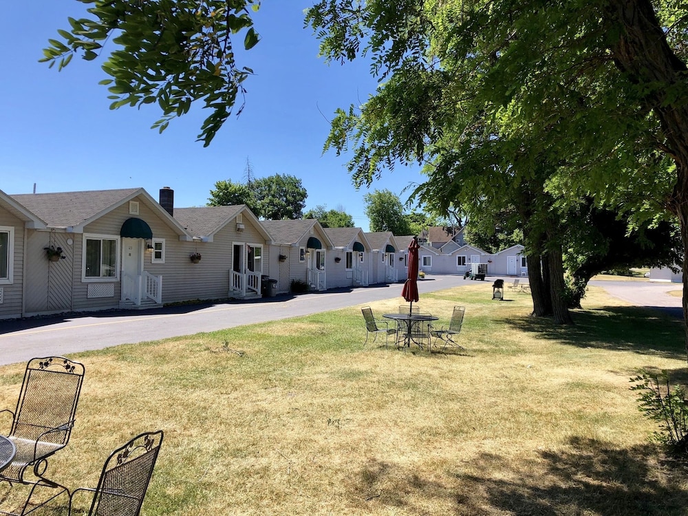Lockview Motel - photo 36
