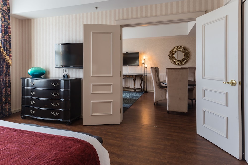 Hotel Winneshiek - photo 12
