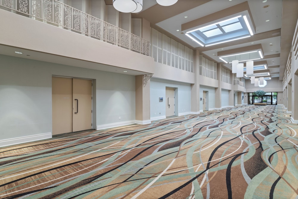 Crowne Plaza Executive Center Baton Rouge by IHG - photo 135