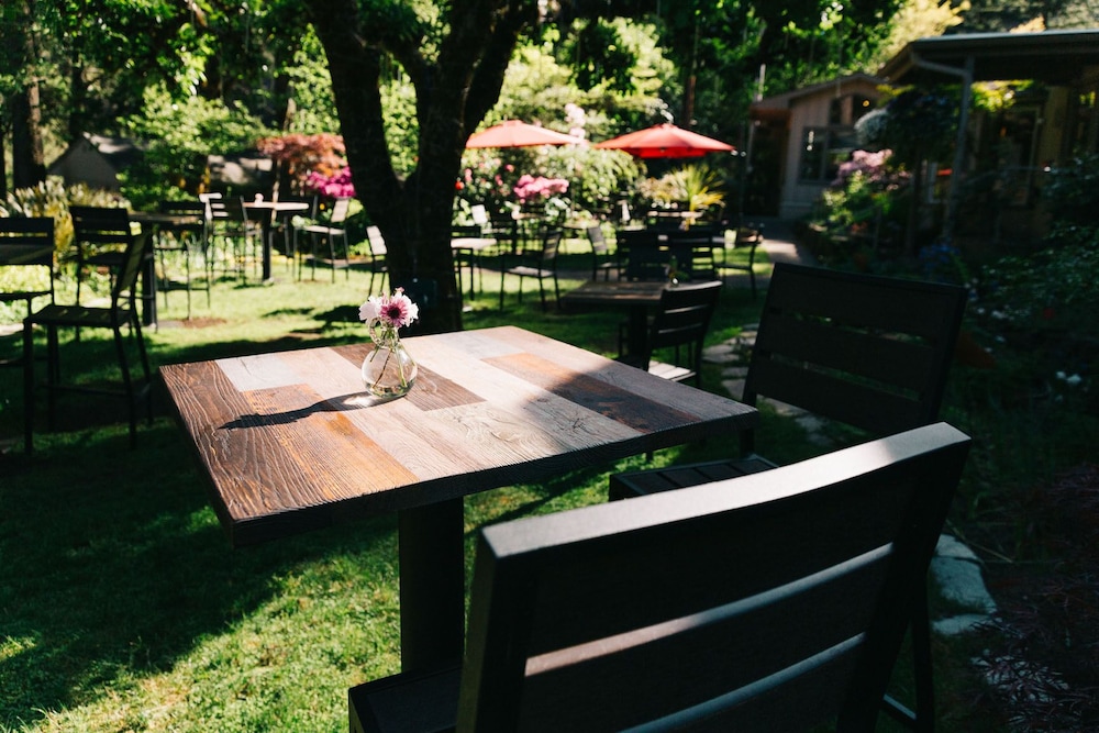 Steamboat Inn - photo 101
