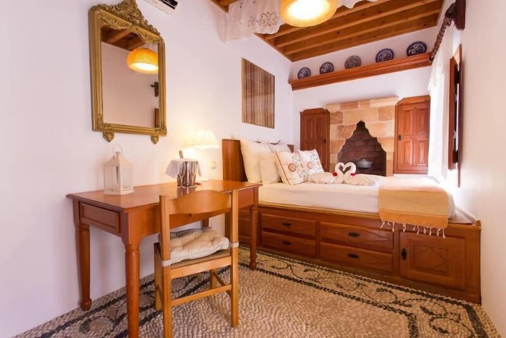 Villa Evangelia — 4-Star Luxury Hotel in Rodos, Greece