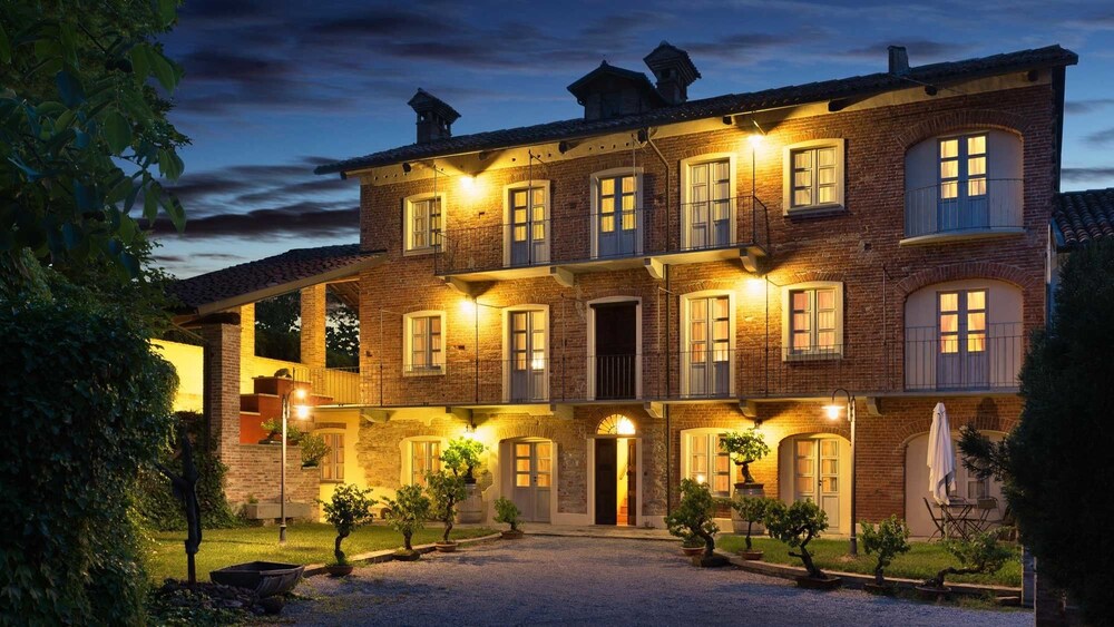 Risveglio in Langa — hotel in La Morra