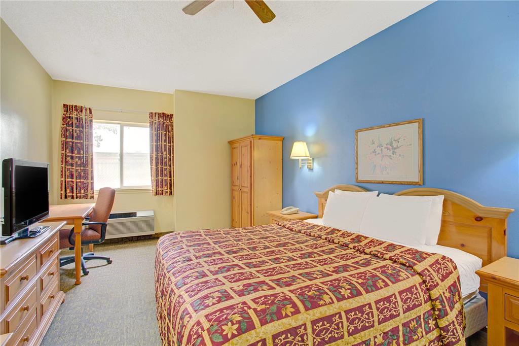 Days Inn by Wyndham Lehi - photo 6