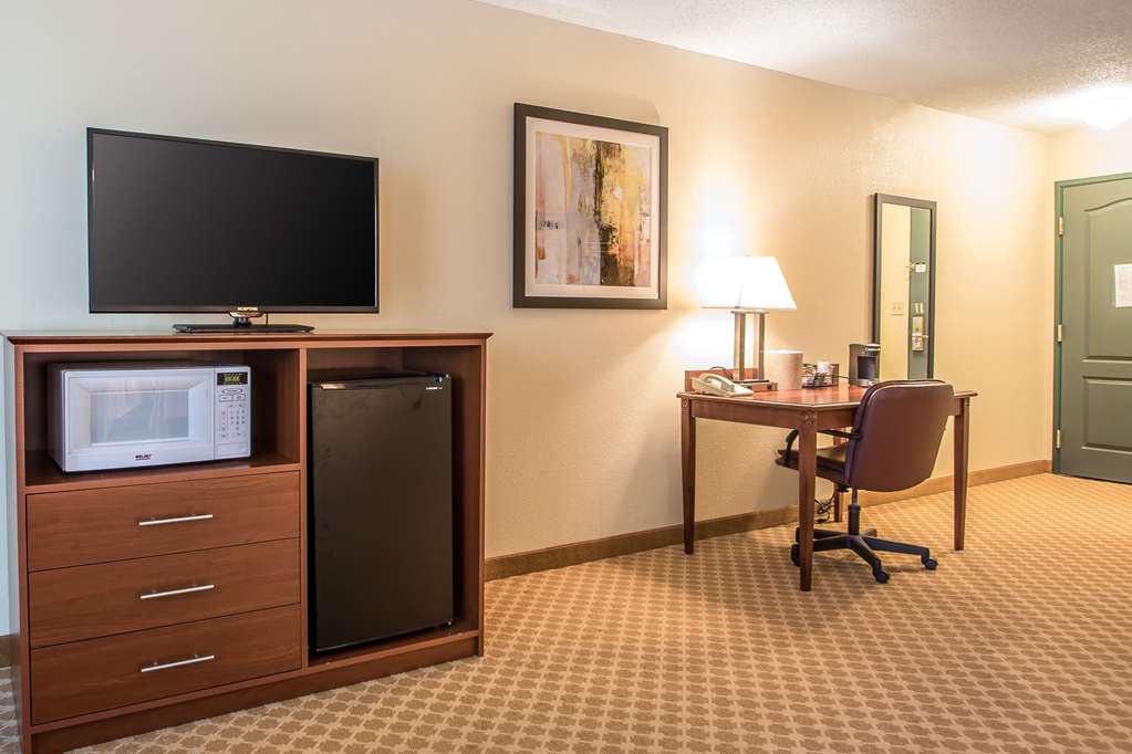Quality Inn & Suites East Troy I 43 - photo 25