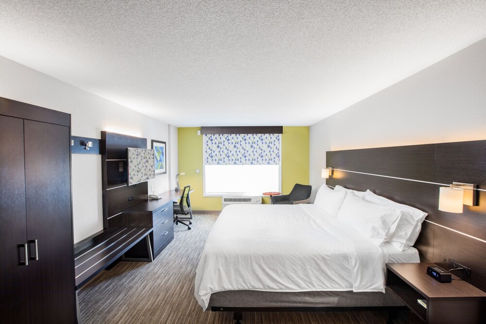 Holiday Inn Express Hotel & Suites Altoona Des Moines - photo 14