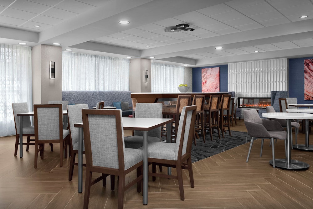 Hampton Inn Ithaca - photo 28