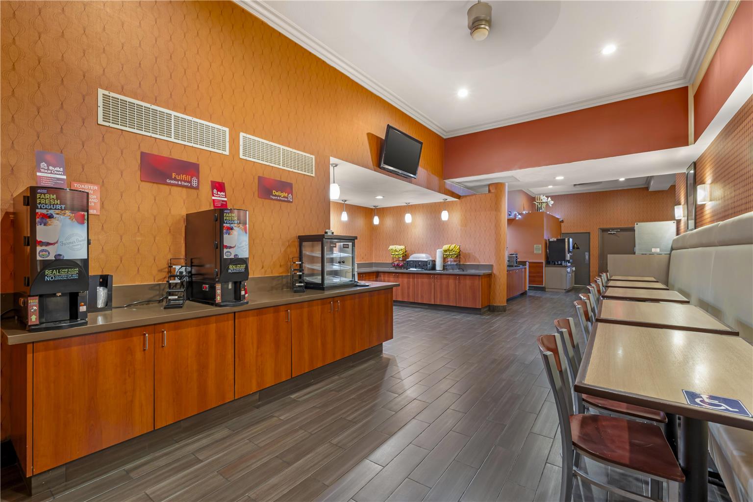 Best Western Plus Stovall's Inn - photo 7