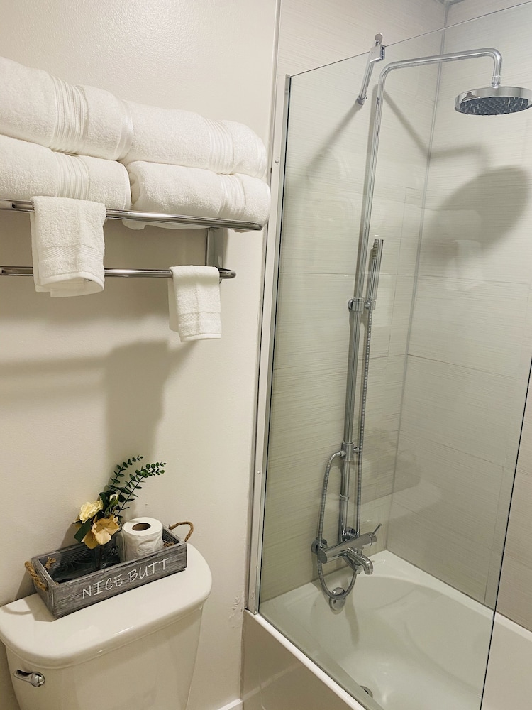 A & S Vacation Rooms - photo 34
