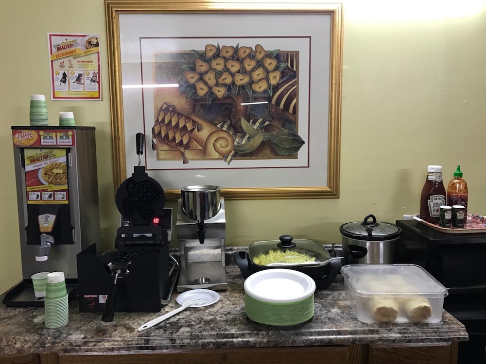 Shamrock Country Inn - photo 36