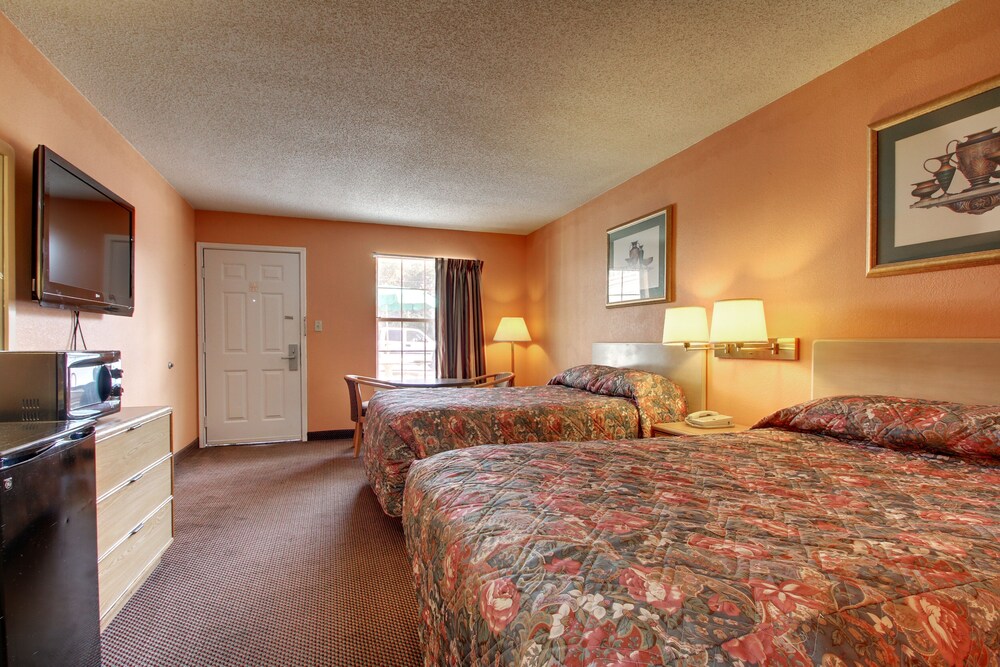 Key West Inn Clanton - photo 6