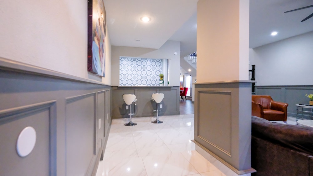 3Bdrm 3.5Bath 7Beds Nrg Grb Mm Park in Houston, United States