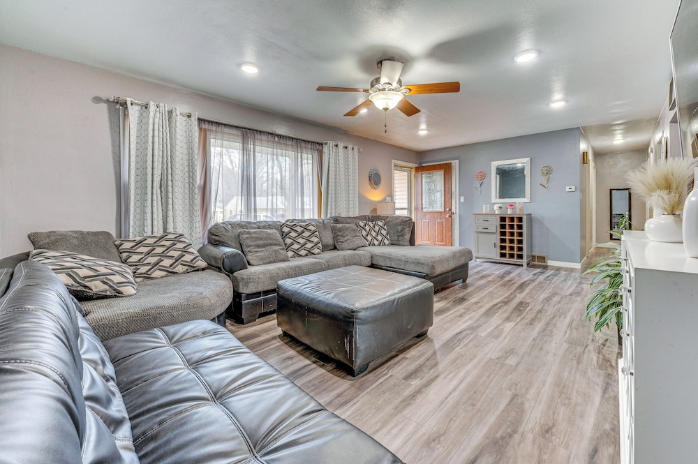 Newly Remodeled Home In Storm Lake W Private Yard 19741424 — Storm Lake