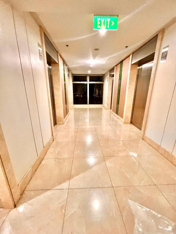 Mandaluyong Staycation — 4-Star Luxury Hotel in Manila, Philippines