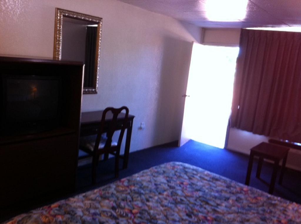 Kings Inn Valliant - photo 17