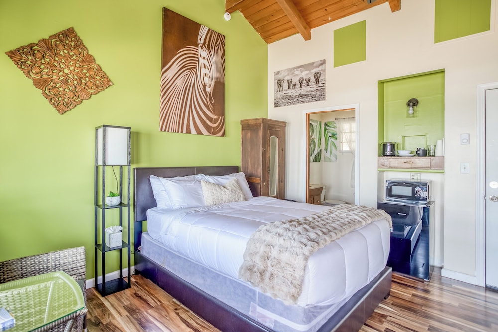 Moolack Shores Inn - photo 42