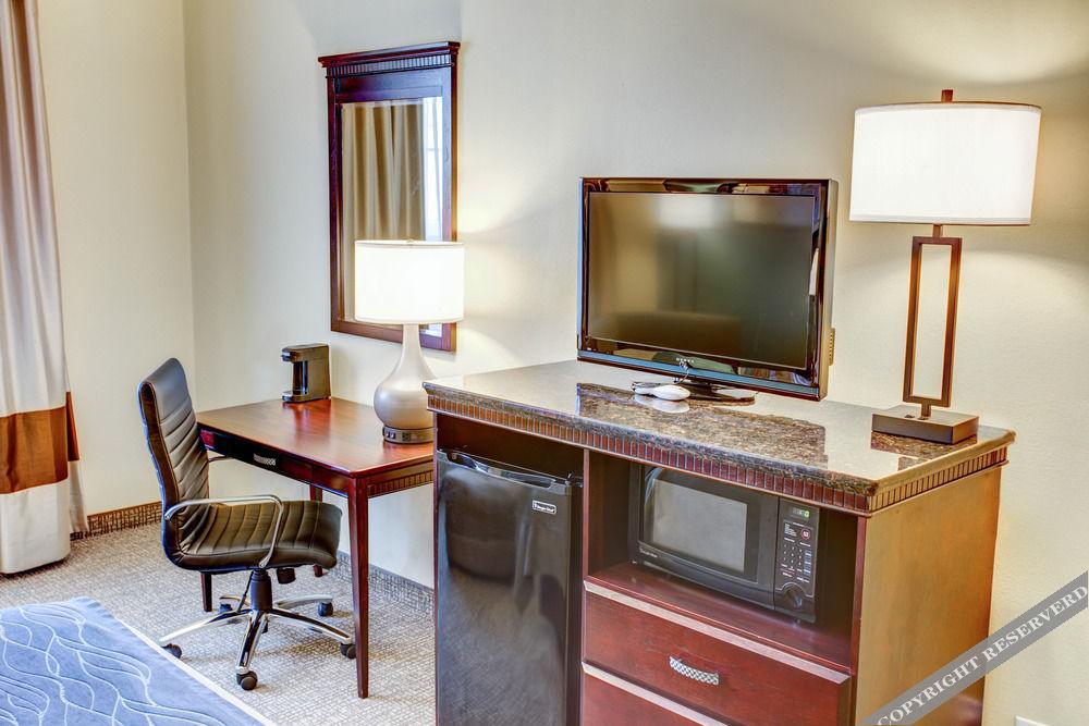 Comfort Inn Lake Charles - photo 13