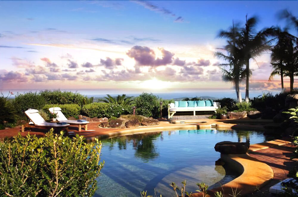 Four Winds Villas — 5-Star Luxury Hotel in Byron Bay, Australia