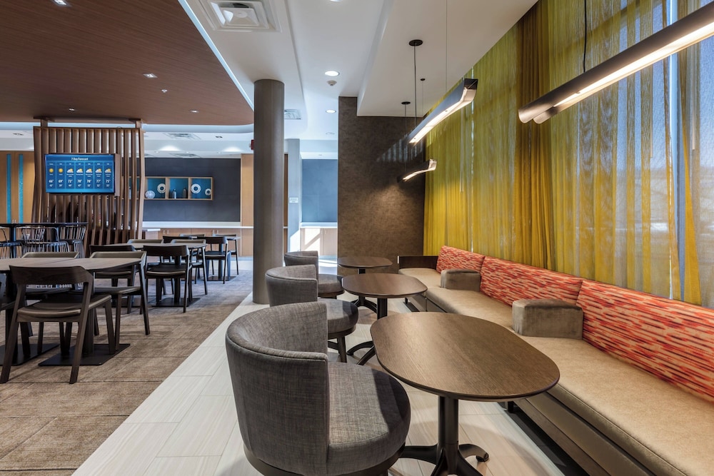 SpringHill Suites by Marriott Columbia - photo 28