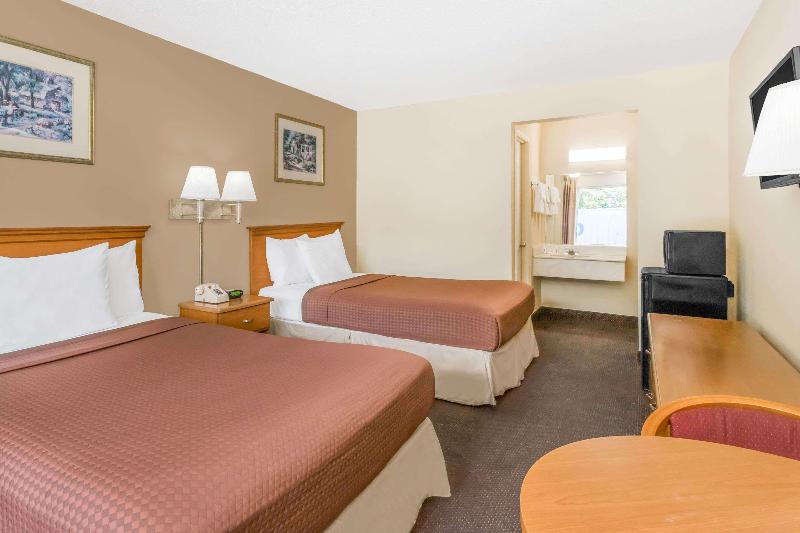 Days Inn Christiansburg - photo 13