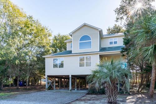 Atlantic Delight by Oak Island Accommodations - featured photo