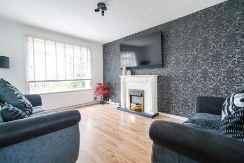 Livingston 4 Bed Car Space — 4-Star Luxury Hotel in Livingston, United Kingdom