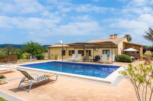 Finca Kelly in Arta, Spain