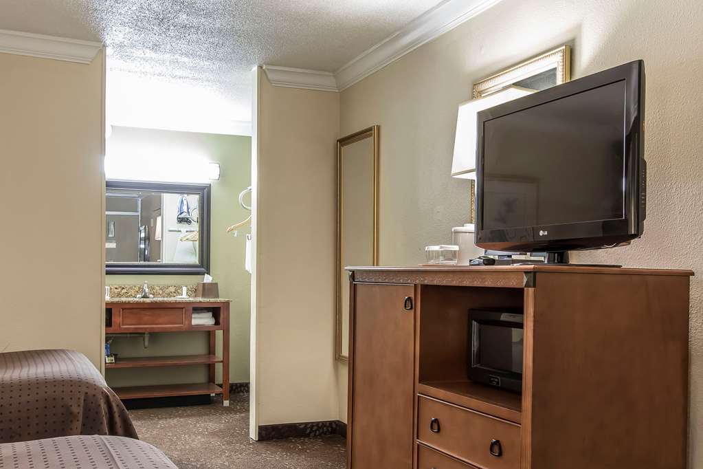 Clarion Inn Morgan City - photo 10